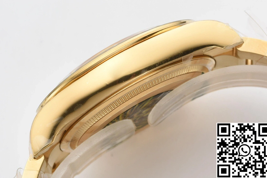 Rolex Clean Bezel Diamond Daytona Factory M126508 Cosmograph Gold Hourmarker 0129